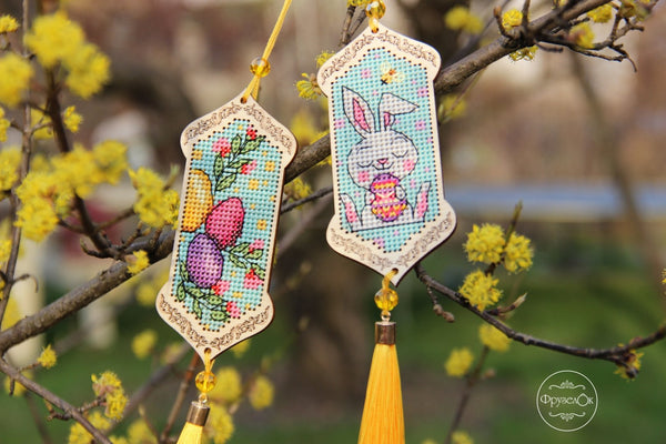 DIY Cross stitch kit on wood