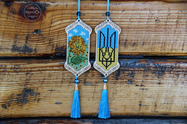 DIY Cross stitch kit on wood