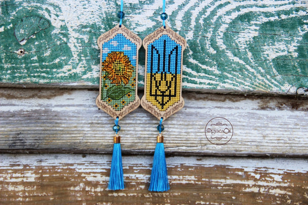 DIY Cross stitch kit on wood