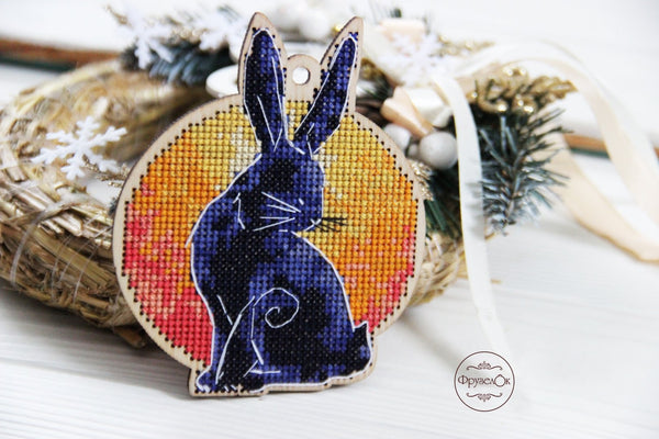 DIY Cross stitch kit on wood