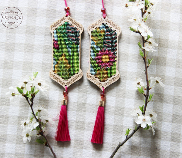DIY Cross stitch kit on wood