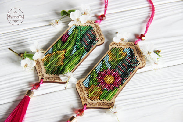 DIY Cross stitch kit on wood