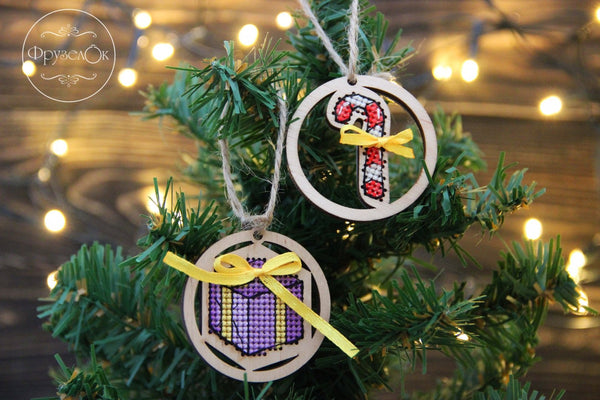 DIY Cross stitch kit on wood