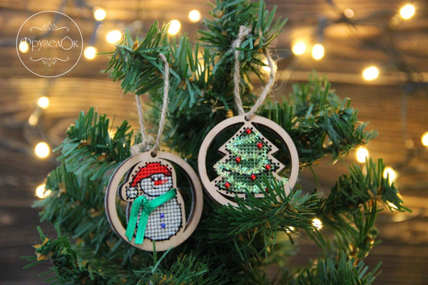 DIY Cross stitch kit on wood