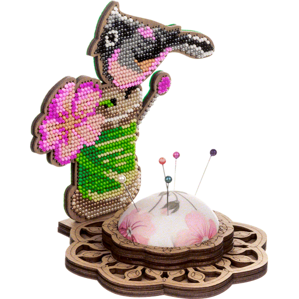 DIY needle cushion kit, needle minder