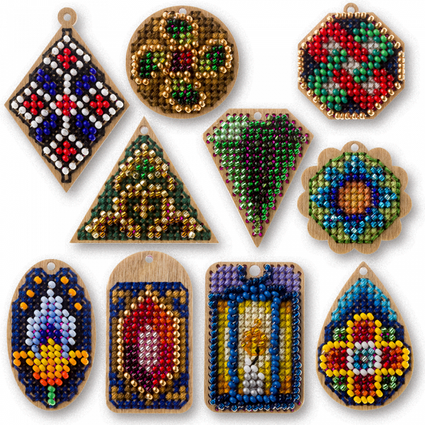 Set of blanks for embroidery on wood