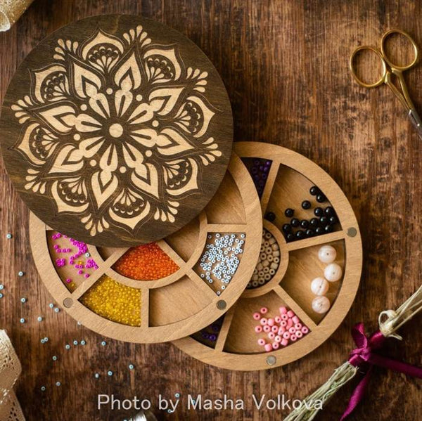 Multilayer bead organizer