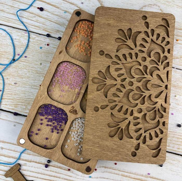 Multilayer bead organizer