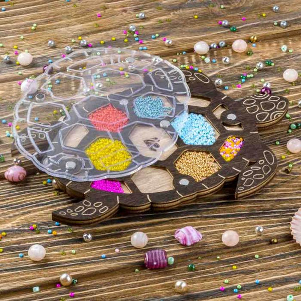 Wood bead organizer with transparent lid