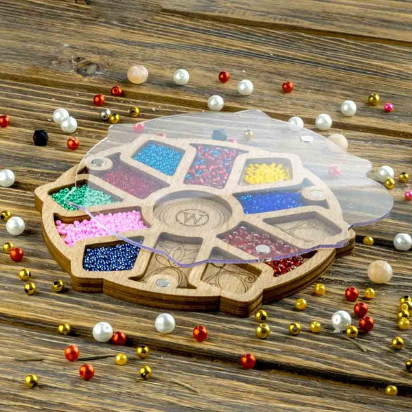 Wood bead organizer with transparent lid