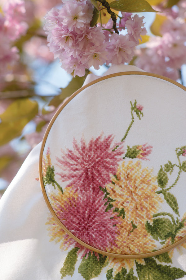 DIY Counted cross stitch kit Remaining graceful