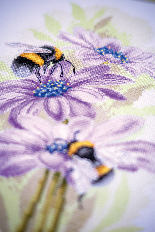 DIY Counted cross stitch kit Dancing bees 22 x 33 cm / 8.8