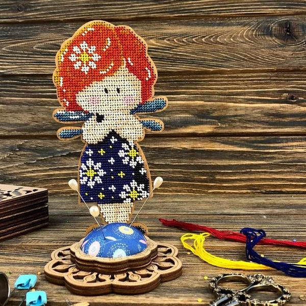 DIY needle cushion kit, needle minder