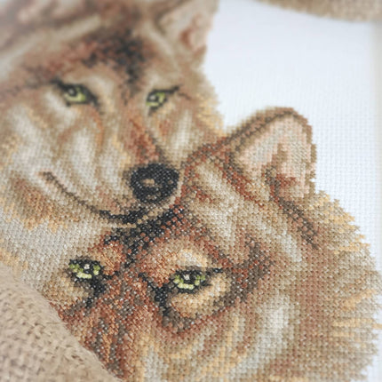 Counted Cross Stitch Kit "Wolf and she-wolf"