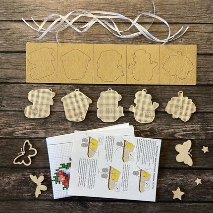 Christmas Bead Embroidery Kit Christmas toys Set 5 pcs Christmas tree toys