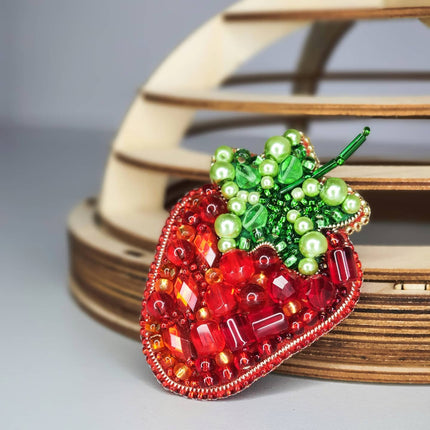 Beadwork kit for creating broоch "Strawberry"