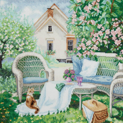 Counted Cross Stitch Kit "Blooming garden"