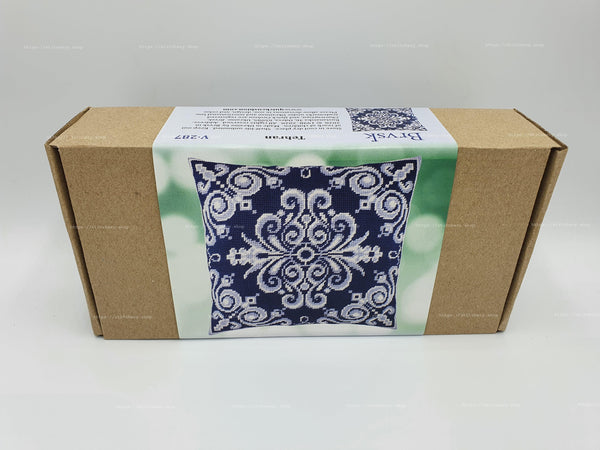 Needlepoint Pillow Kit 