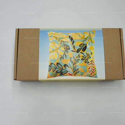 Needlepoint Pillow Kit "Acacia"