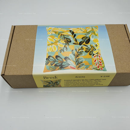 Needlepoint Pillow Kit "Acacia"