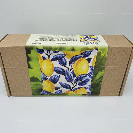 Needlepoint Pillow Kit "Lemons"
