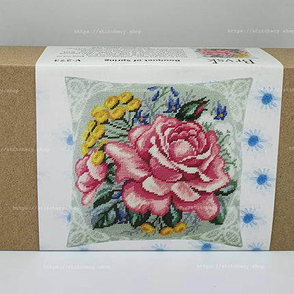 Needlepoint Pillow Kit "Bouquet of Spring"
