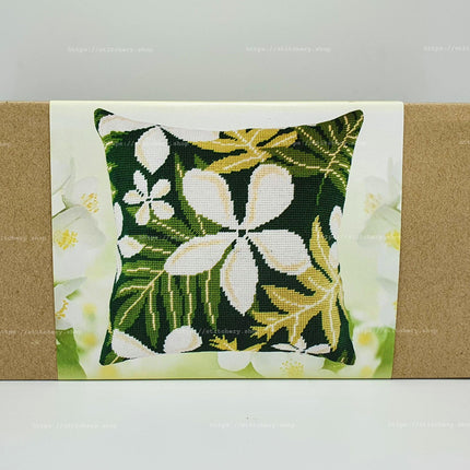 Needlepoint Pillow Kit "Jasmine"
