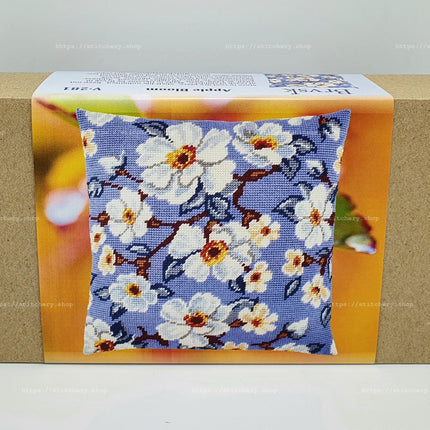 Needlepoint Pillow Kit "Apple Bloom"