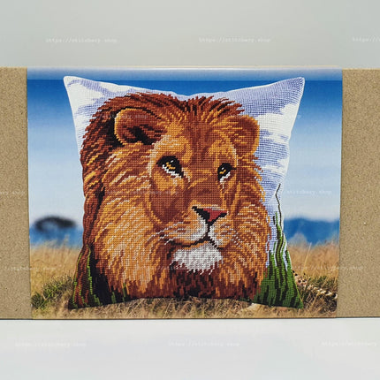 Needlepoint Pillow Kit "Lion"