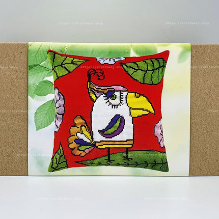 Needlepoint Pillow Kit "Parrot"