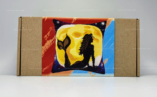 Needlepoint Pillow Kit 