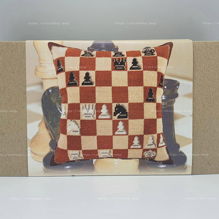 Needlepoint Pillow Kit "Chess"