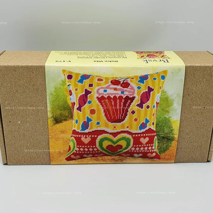 Needlepoint Pillow Kit "Dolce Vita"