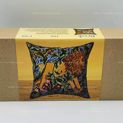 Needlepoint Pillow Kit "Lion"