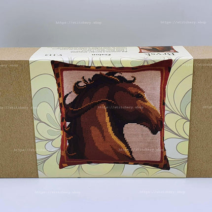 Needlepoint Pillow Kit "Stallion"