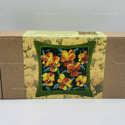 Needlepoint Pillow Kit "Golden Bouquet"