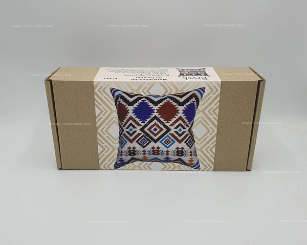 Needlepoint Pillow Kit 