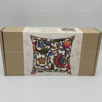 Needlepoint Pillow Kit "Lodden. Carnations"