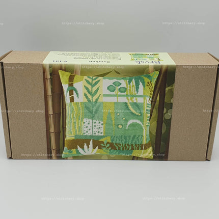 Needlepoint Pillow Kit "Bamboo"