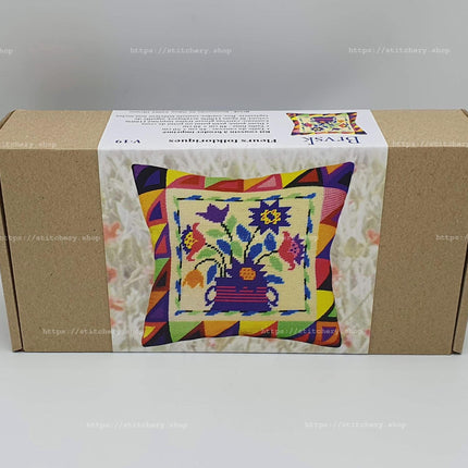 Needlepoint Pillow Kit "Folk Flowers"