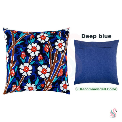 Needlepoint Pillow Kit "Daisies and Turquoise"