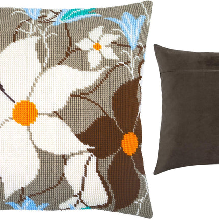 Needlepoint Pillow Kit "Vanilla Flower"