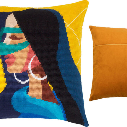Needlepoint Pillow Kit "Secret"