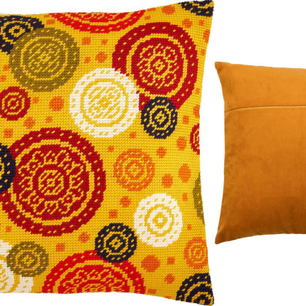 Needlepoint Pillow Kit "Saree Motif"