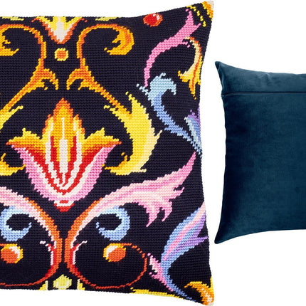 Needlepoint Pillow Kit "Louvre"
