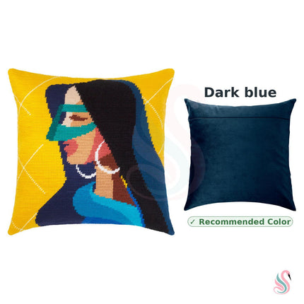 Needlepoint Pillow Kit "Secret"