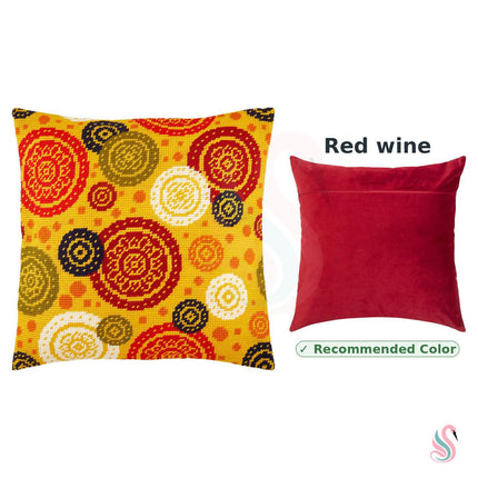 Needlepoint Pillow Kit "Saree Motif"