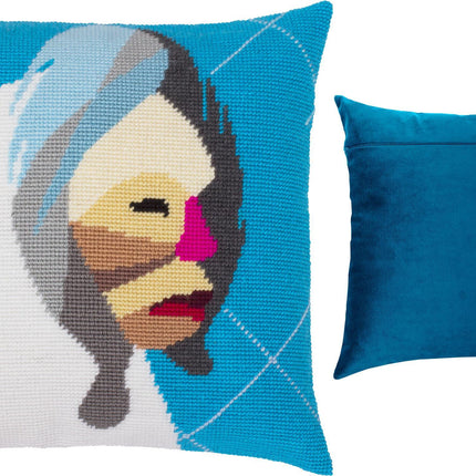 Needlepoint Pillow Kit "Strength"