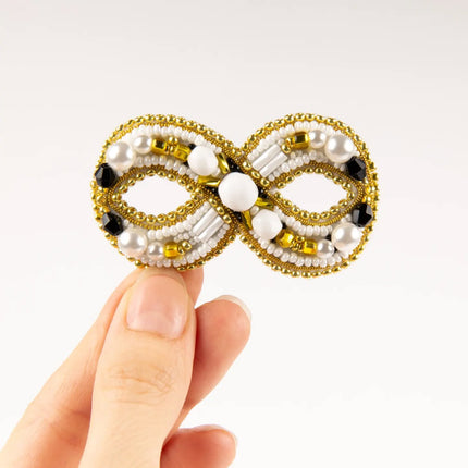 Beadwork kit for creating broоch "Infinity"