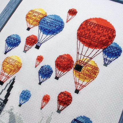 Counted Cross Stitch Kit "Travel on hot air balloons"